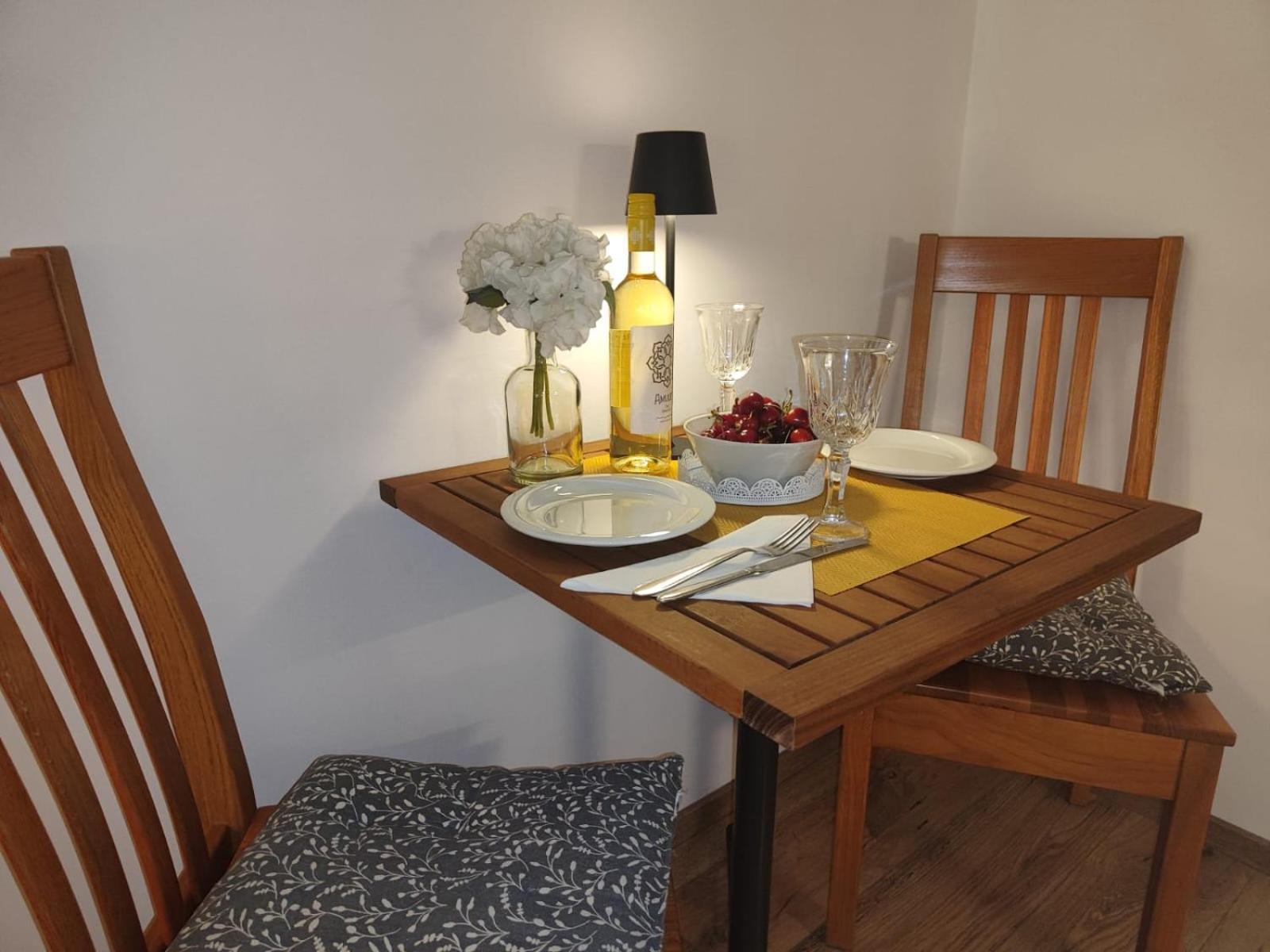 Apartment Astoria Крило Экстерьер фото